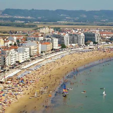 Charming House In With Mountain View Сasa de vacaciones Alcobaça